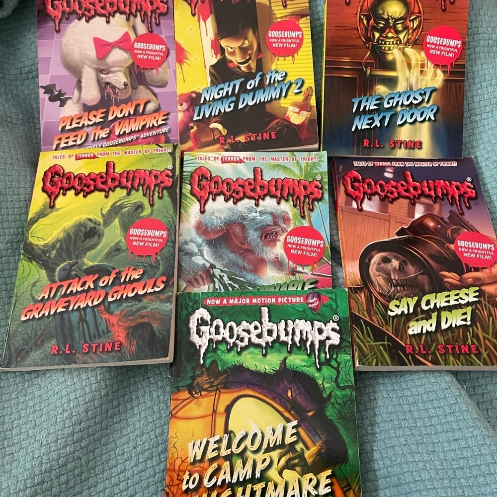 Scholastic Goosebumps Book Collection with Vibrant Covers - 7 Titles